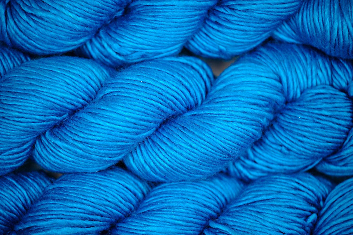 Merino & silk hand-dyed yarn ALBUS TURQUOISE