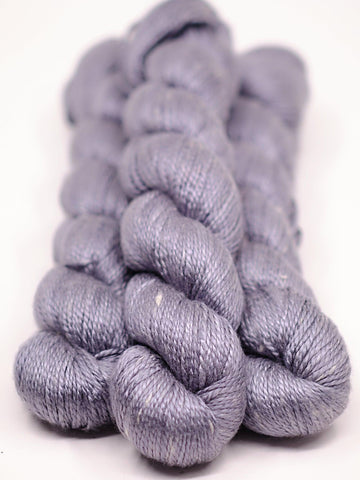 Hand-dyed yarn made of silk & Seacell ALGUA MARINA STONEHENGE