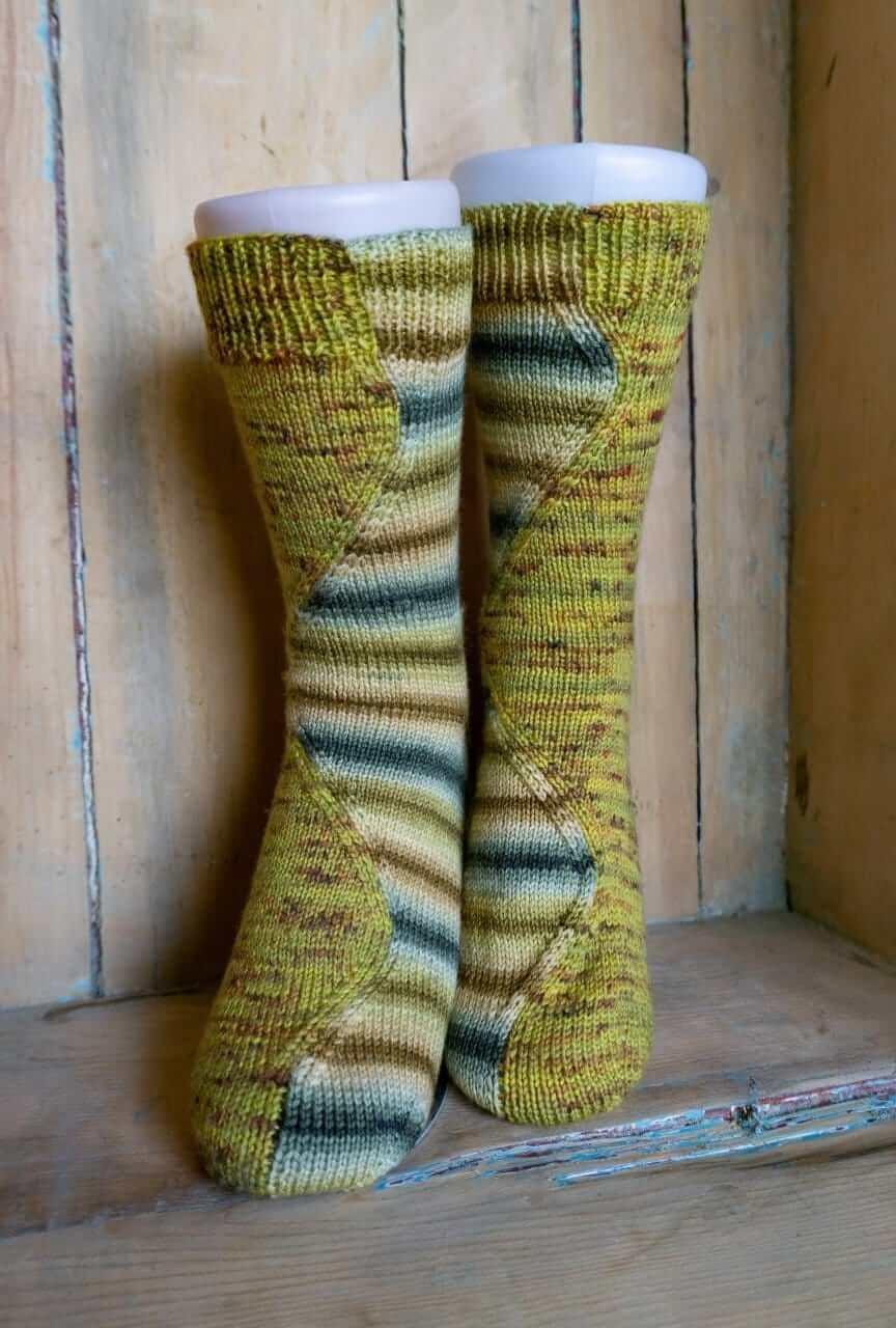 Sock pattern "Stitch-Surfer"