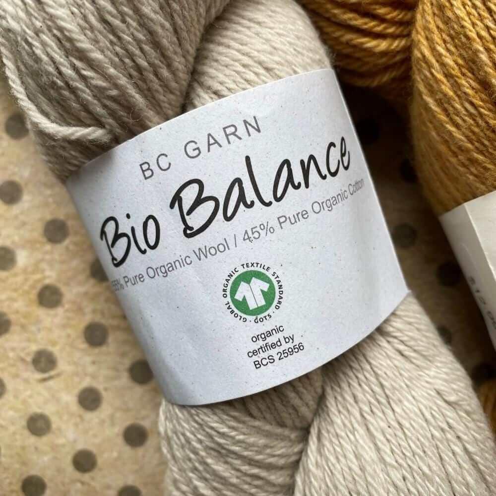 BC GARN Bio Balance (GOTS) - Color: BL001-Natural White, BL004-Limette, BL005-Blue Pine Tree, BL006- Moss, BL007- Rust, BL008- Red, BL009-Fuchsia, BL010- Taupe, BL011- Silver, BL012- Azure, BL013- Jeans, BL014- Graphite, BL015- Navy, BL016- Curry, BL017- Orange, BL021- Pale Red, BL022- Violet, BL023 - Purple, BL026- Denim, BL027- Marine, BL028- Light Grey, BL029- Anthracite