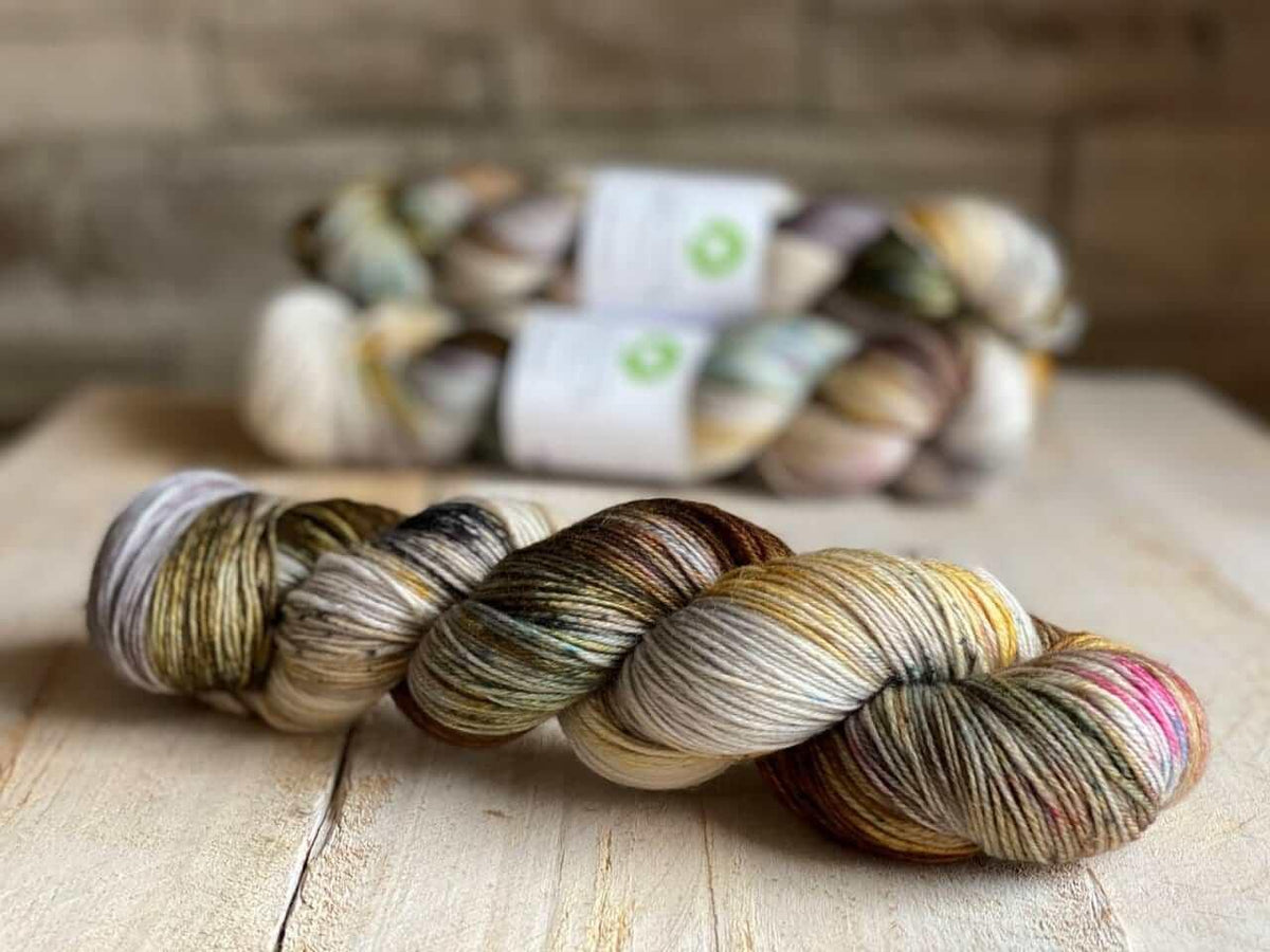 Hand-dyed Sock Yarn - BIS-SOCK HOBBIT