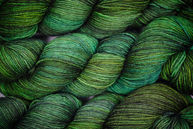 Hand-dyed Sock Yarn - BIS-SOCK SOUR GRINCHEE