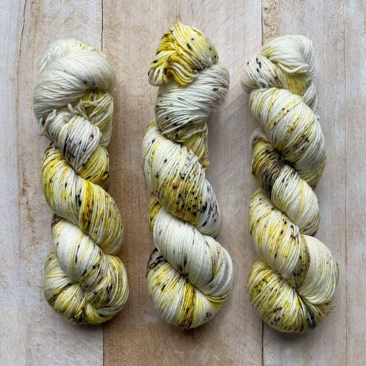 Hand-dyed Sock Yarn - BIS-SOCK SEASHELL