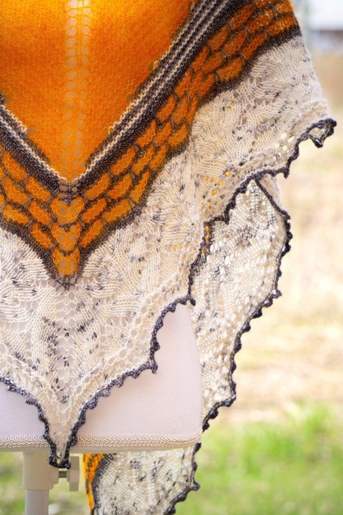 Bain de Soleil Shawl Pattern - Les Laines Biscotte Yarns