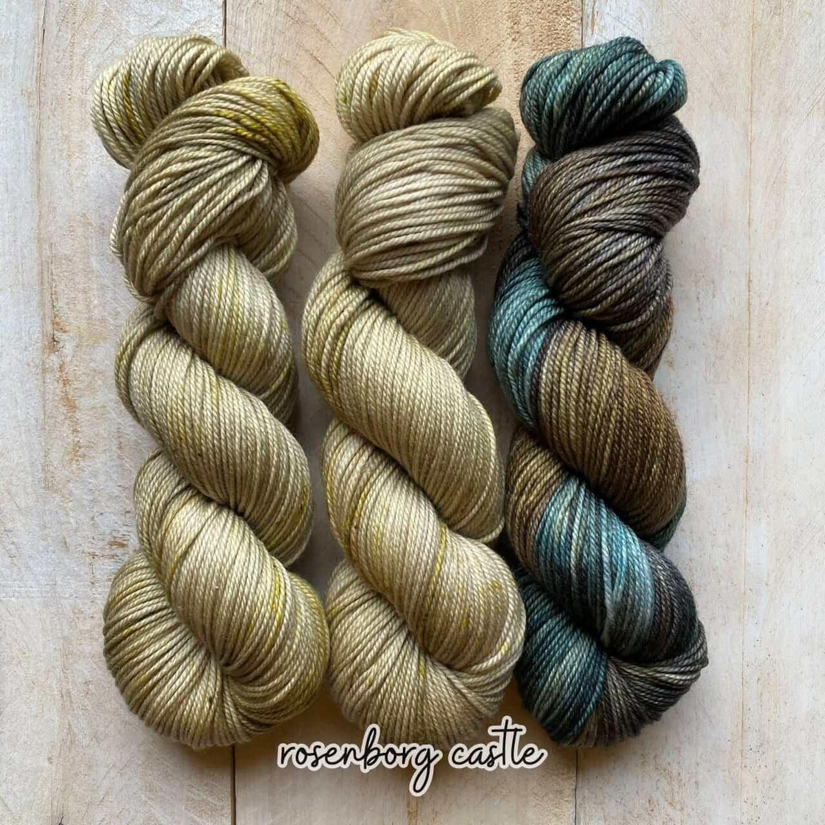 Copenhagen calling by Isabell Kraemer knitting Kit - Les Laines Biscotte Yarns