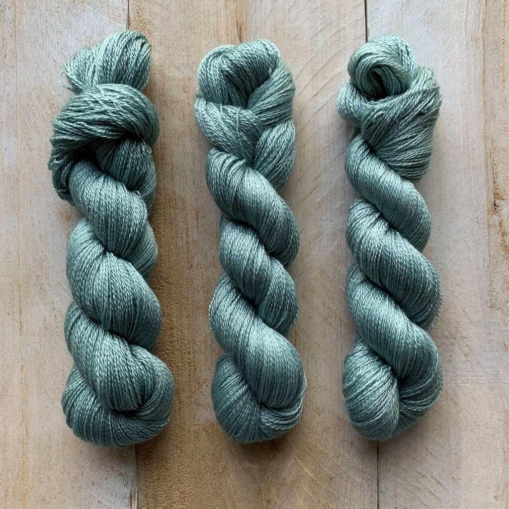 Hand-dyed CASHSILK AIGUE MARINE lace yarn