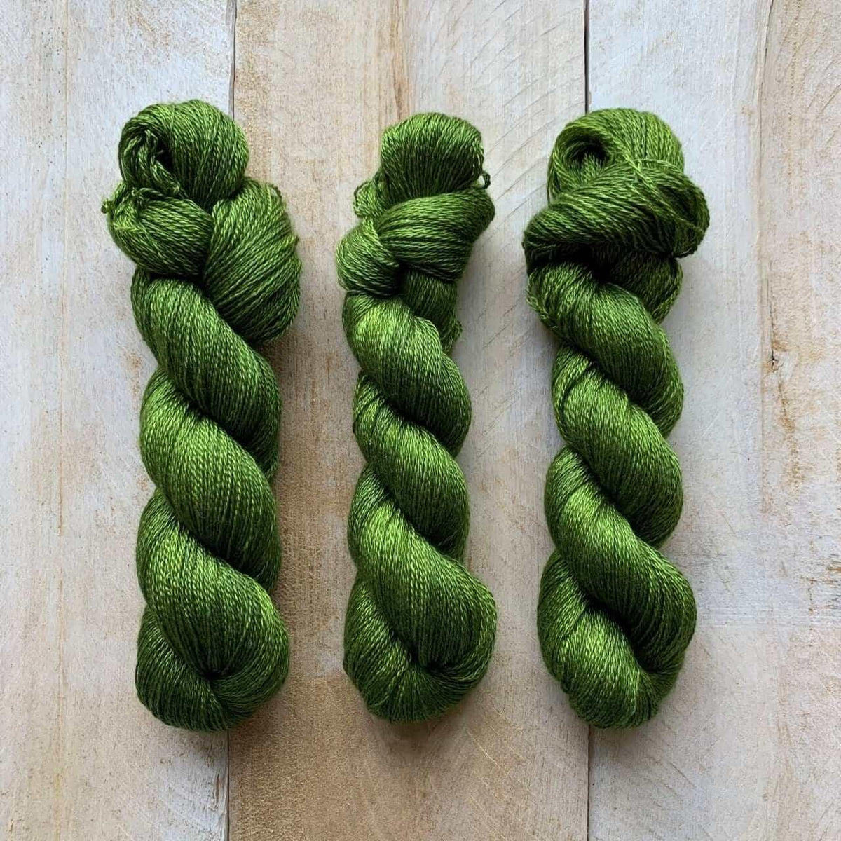 Hand-dyed CASHSILK VERT BISCOTTE lace yarn