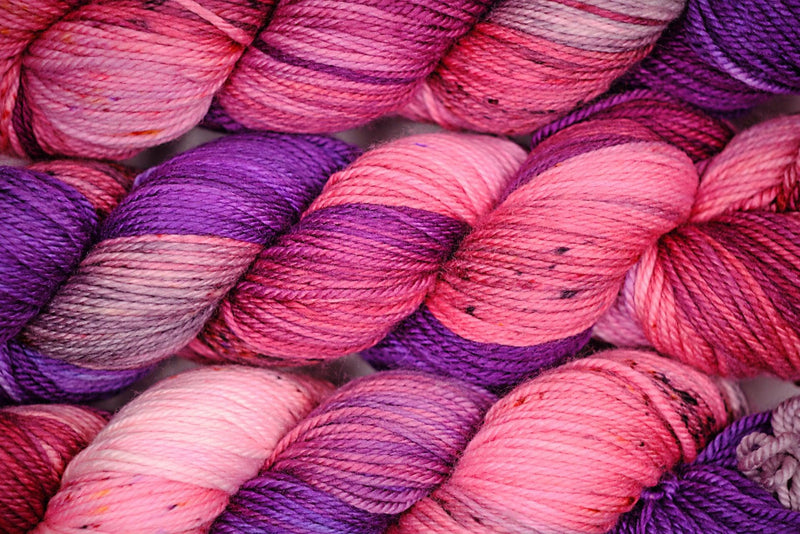 Hand-dyed yarn DK PURE 5 À 7 DK weight yarn