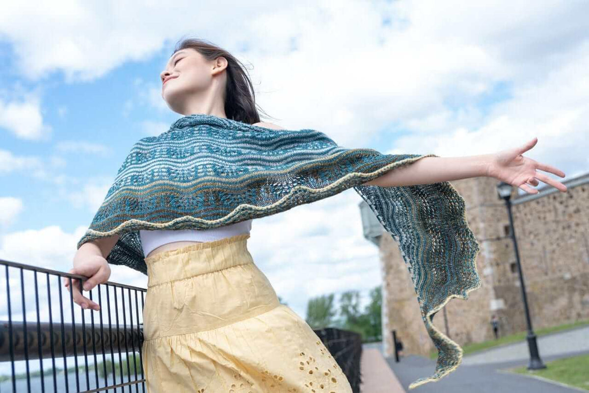 Fête des Couleurs shawl pattern