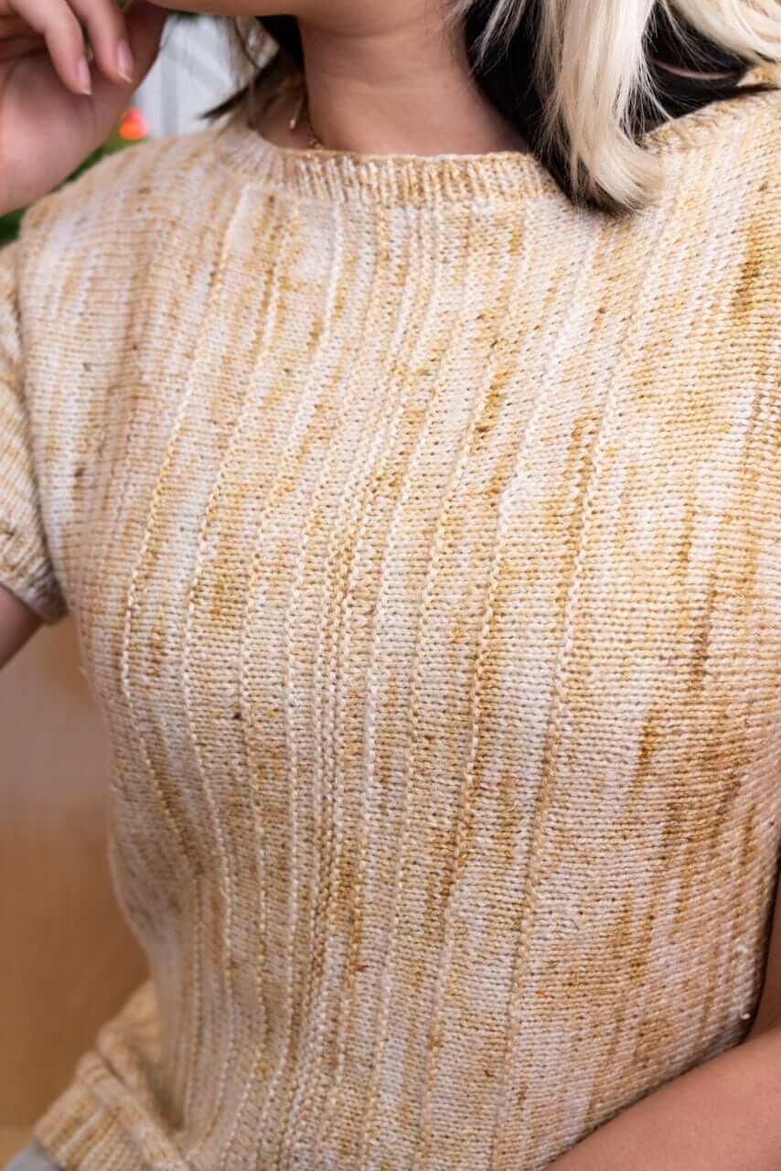 Vertiligne Pullover short sleeves - Free knitting pattern