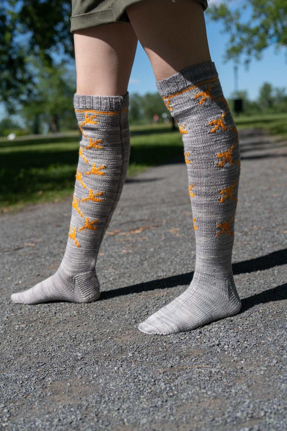 Chicken Dance Socks Pattern