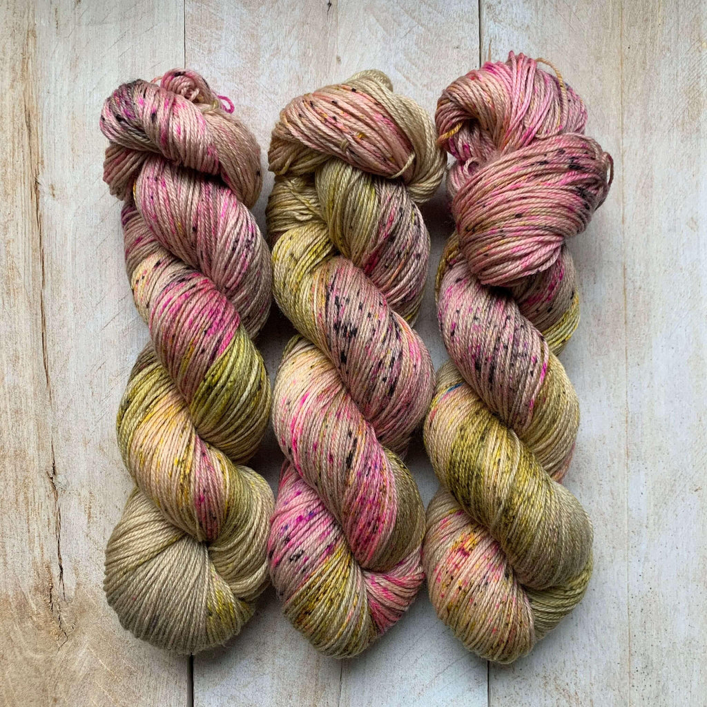 Hand-dyed SUPER SOCK FONTAINEBLEAU yarn