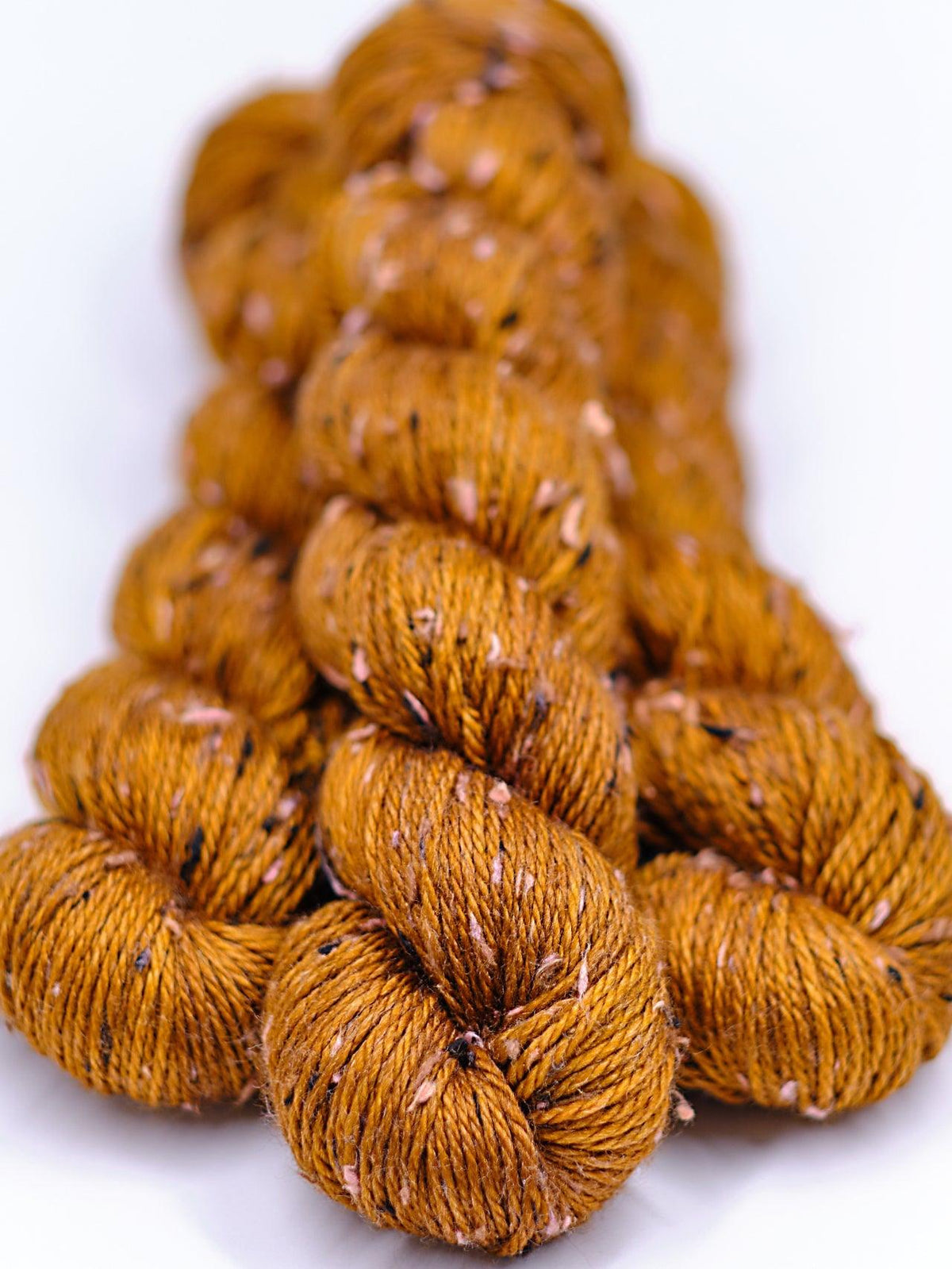 Hand-dyed tweed yarn HAGRID CARAMEL