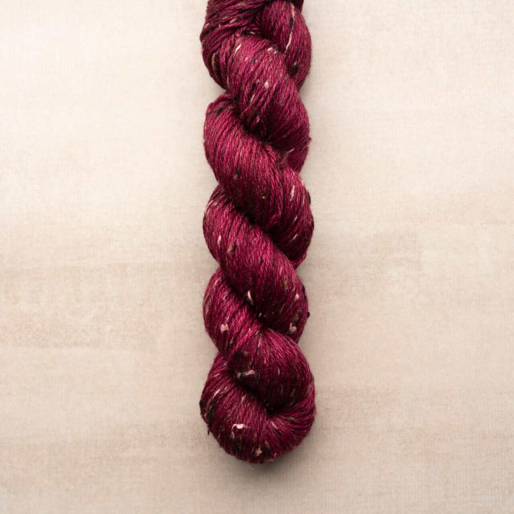 Hand-dyed tweed yarn HAGRID BETTERAVE
