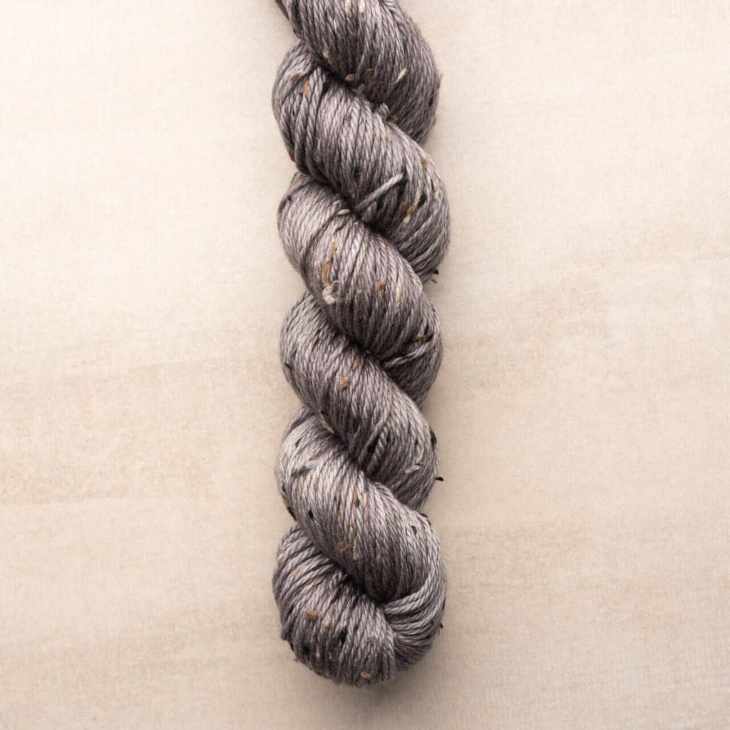 Hand-dyed tweed yarn HAGRID GRIS GRIS