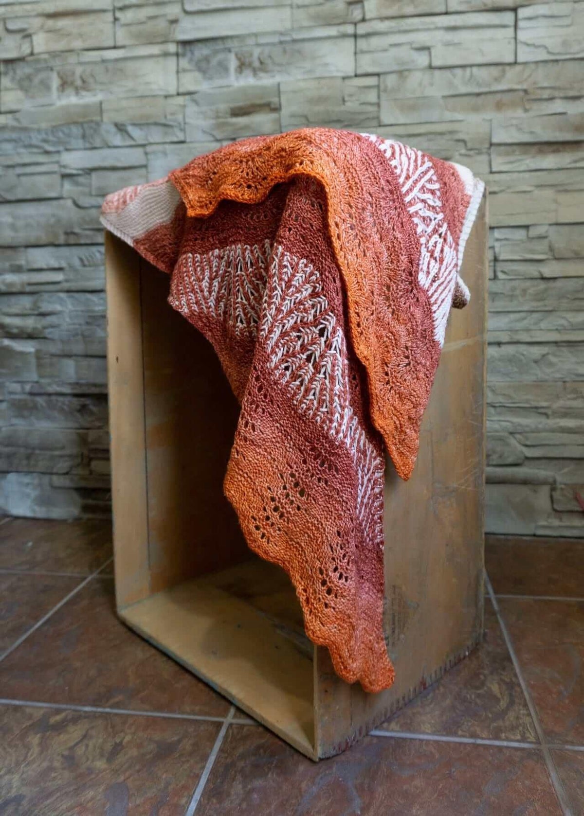 Knitting pattern Highlands Sunset Shawl