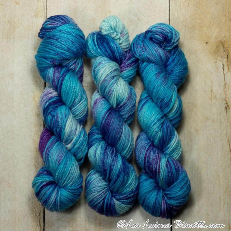 Hand-dyed yarn DK PURE HYDRANGÉE DK weight yarn
