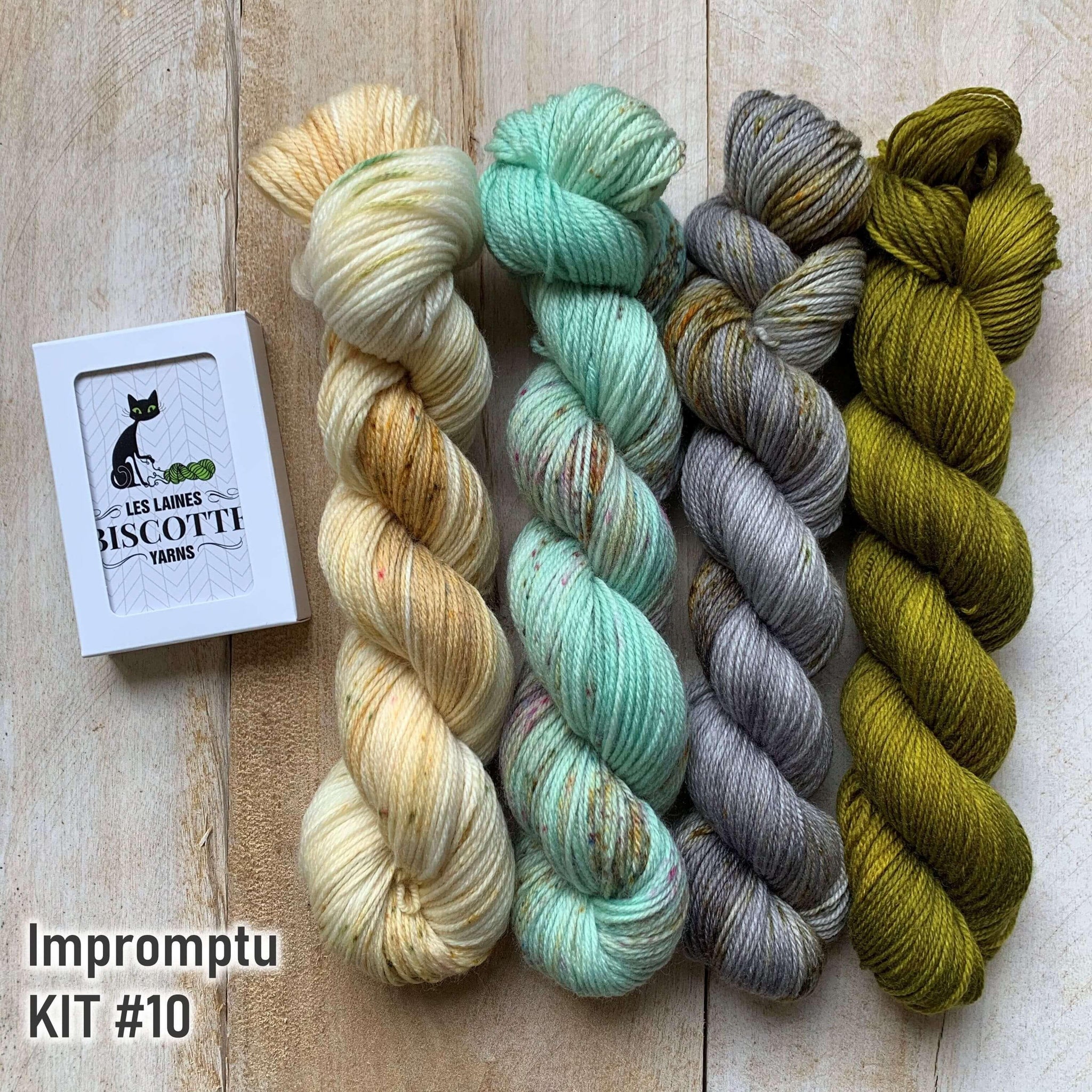 Le Jeu du Châle à Tricoter de Biscotte Le kit de tricot qui se joue av –  Les Laines Biscotte Yarns