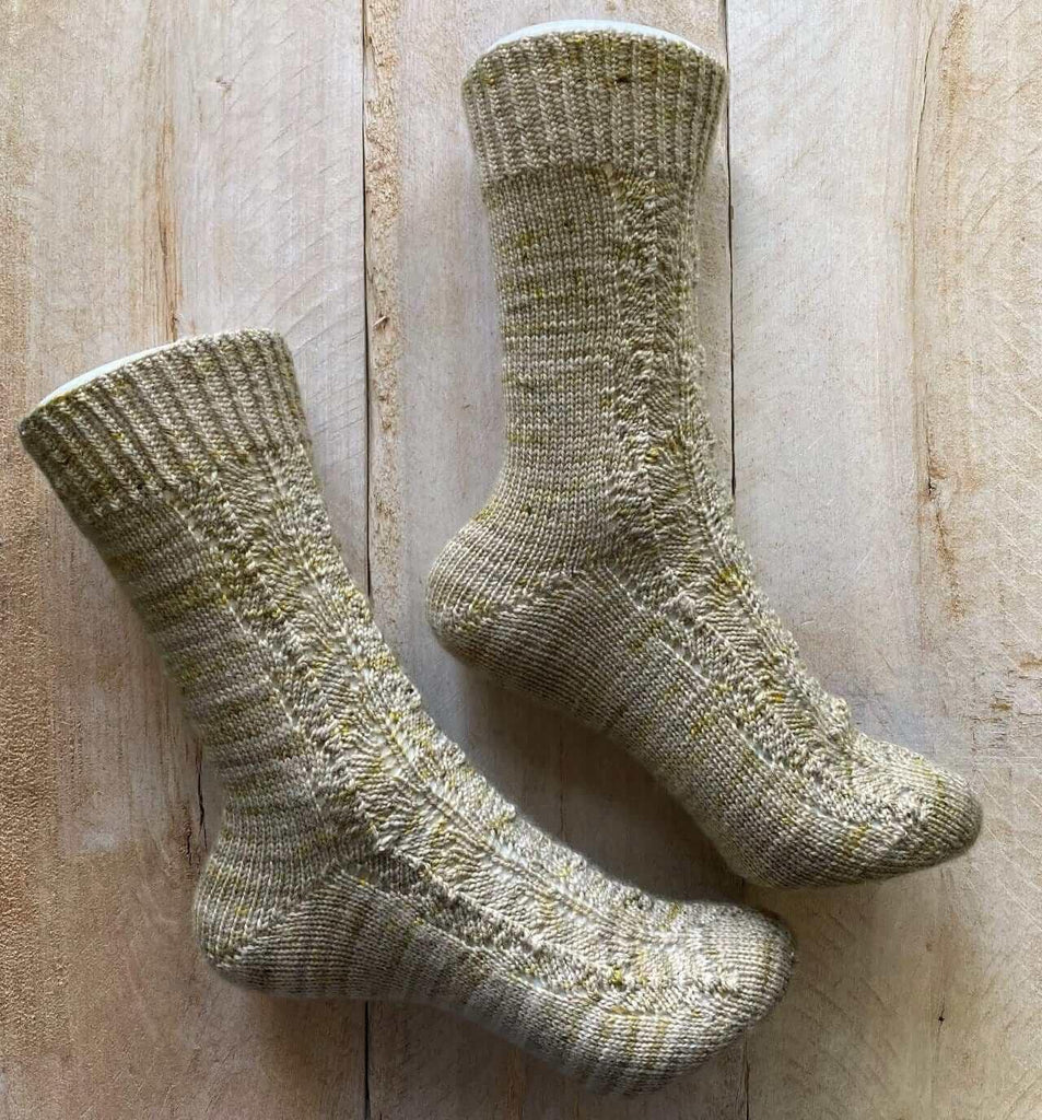 WALRUS KISSES Socks ♥ Knitting Pattern