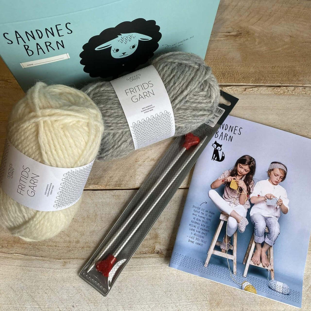 Learn to Knit Kit (Yarn not included) - Sandnes Barn - Les Laines Biscotte Yarns