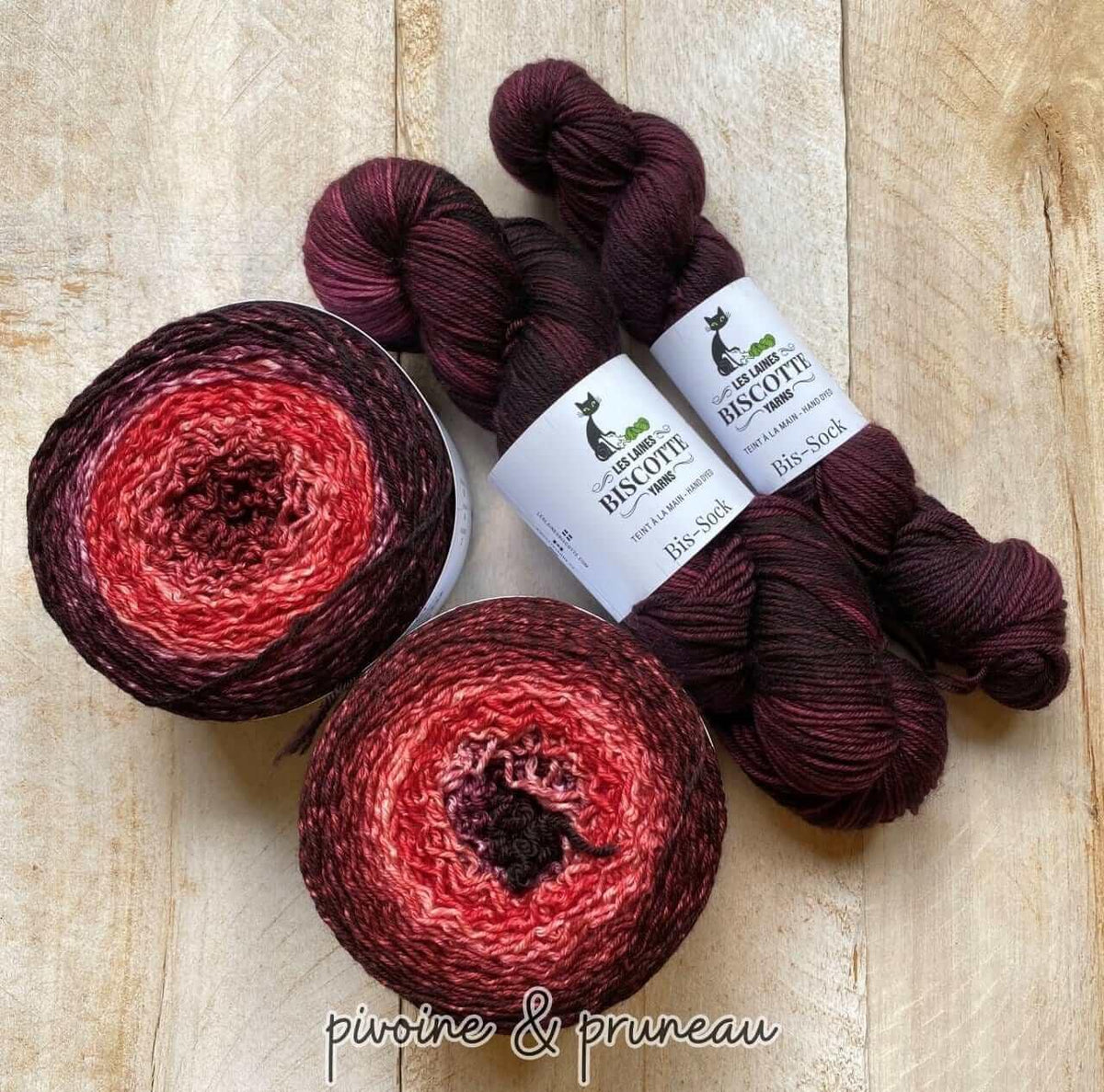 Highlands Sunset Shawl Knitting Kit - Les Laines Biscotte Yarns