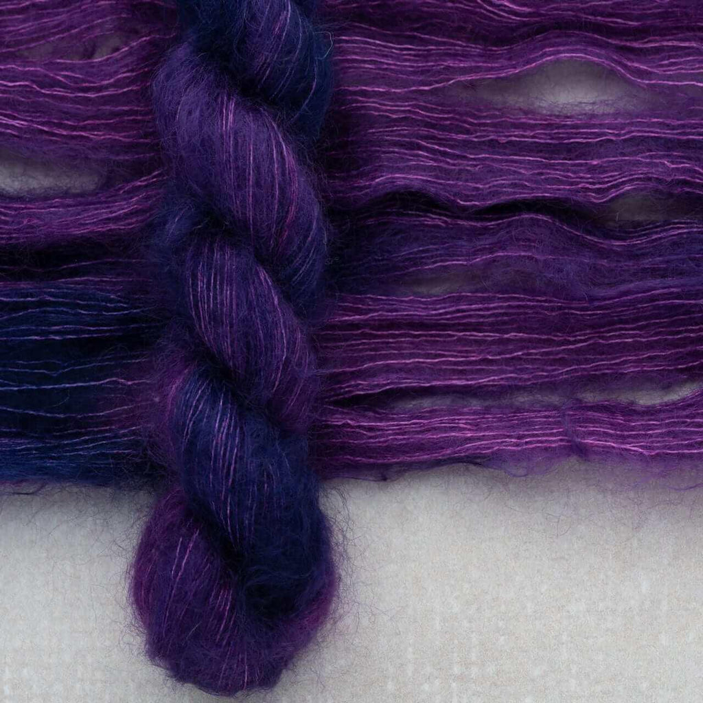 Hand-dyed yarn KID SILK BRONTË