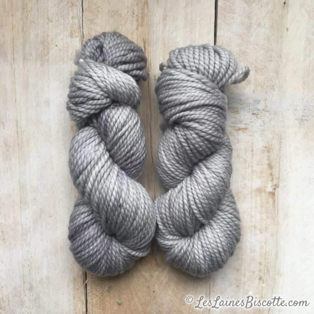 Heavy worsted weight yarn GRIFFON GRIS-GRIS
