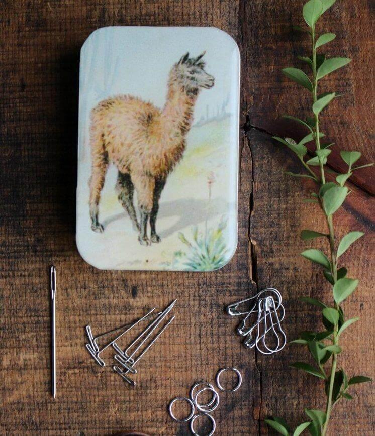 LAMA or SHEEP Magnetic box with knitting accessories - Les Laines Biscotte Yarns