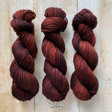 Hand-dyed yarn MERINO WORSTED TUDORS