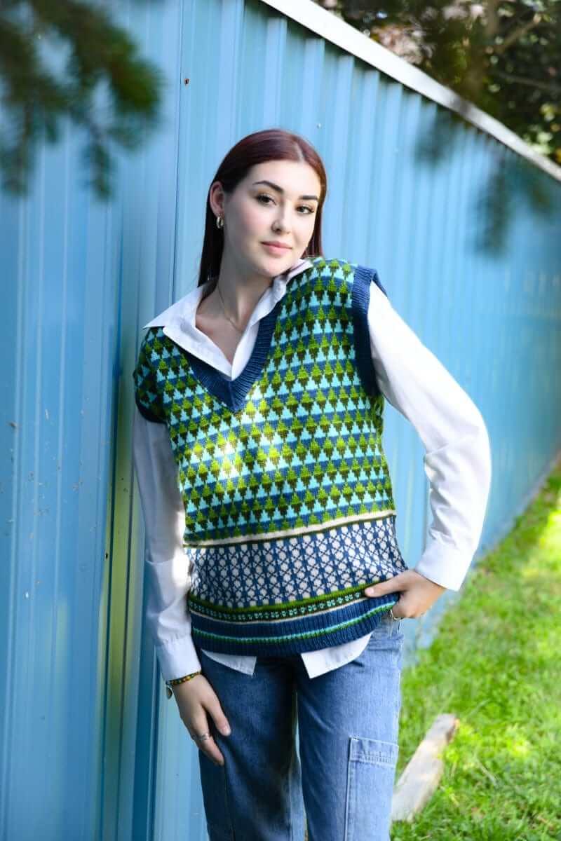 Cynthia - Vest with colorwork knitting pattern