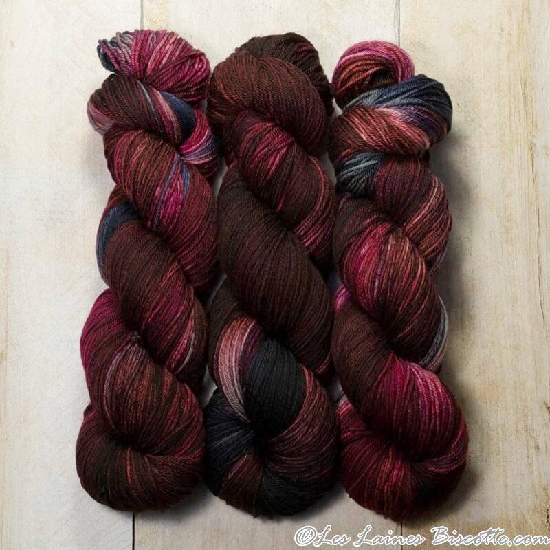 Hand-dyed yarn DK PURE PLUM POUDING DK weight yarn
