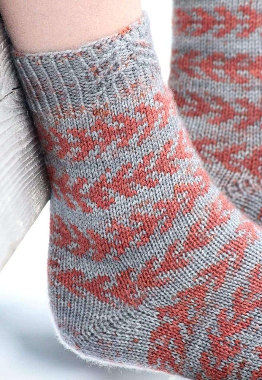 SEASCAPE Free Socks Pattern