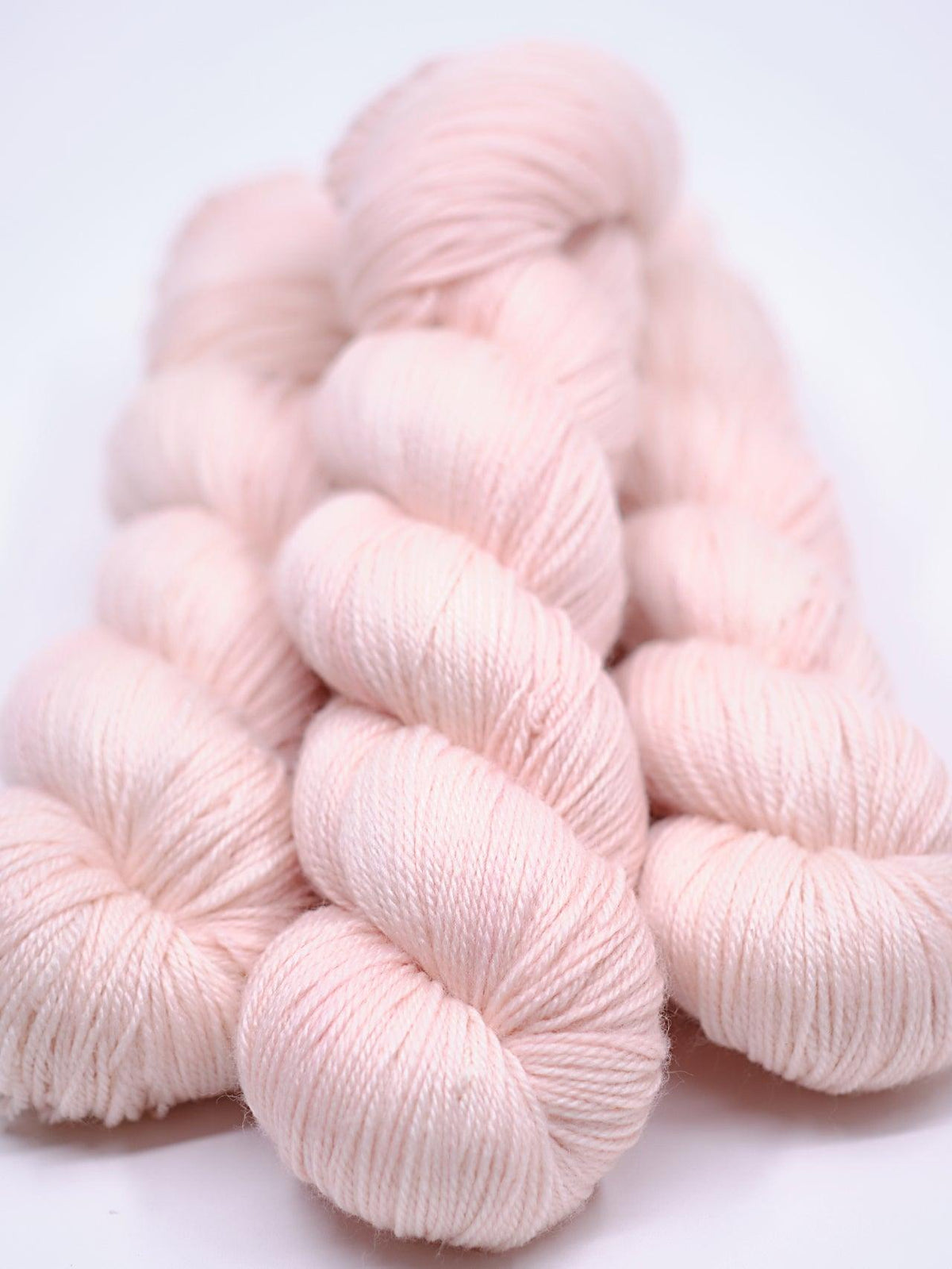 Hand-dyed SUPER SOCK DREAM BABY yarn