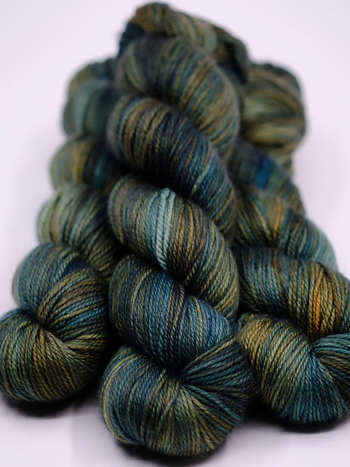 Hand-dyed SUPER SOCK LONDON FOG yarn