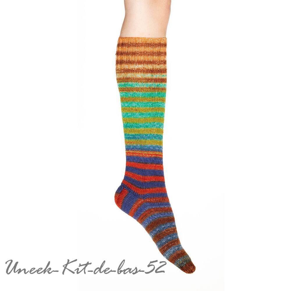 Urth Uneek - Self-Striping Matching Sock-Kit - Color: DUS52