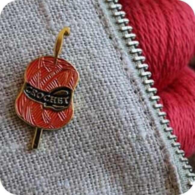 Enamel Pin - NNK Press - Les Laines Biscotte Yarns