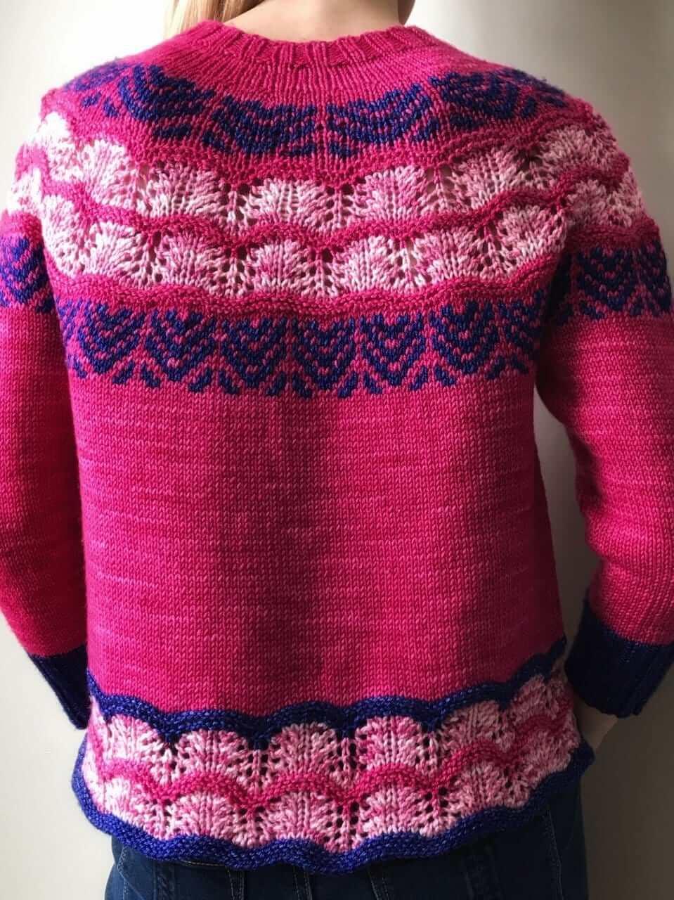 Pretty in pink Pullover Free knitting Pattern