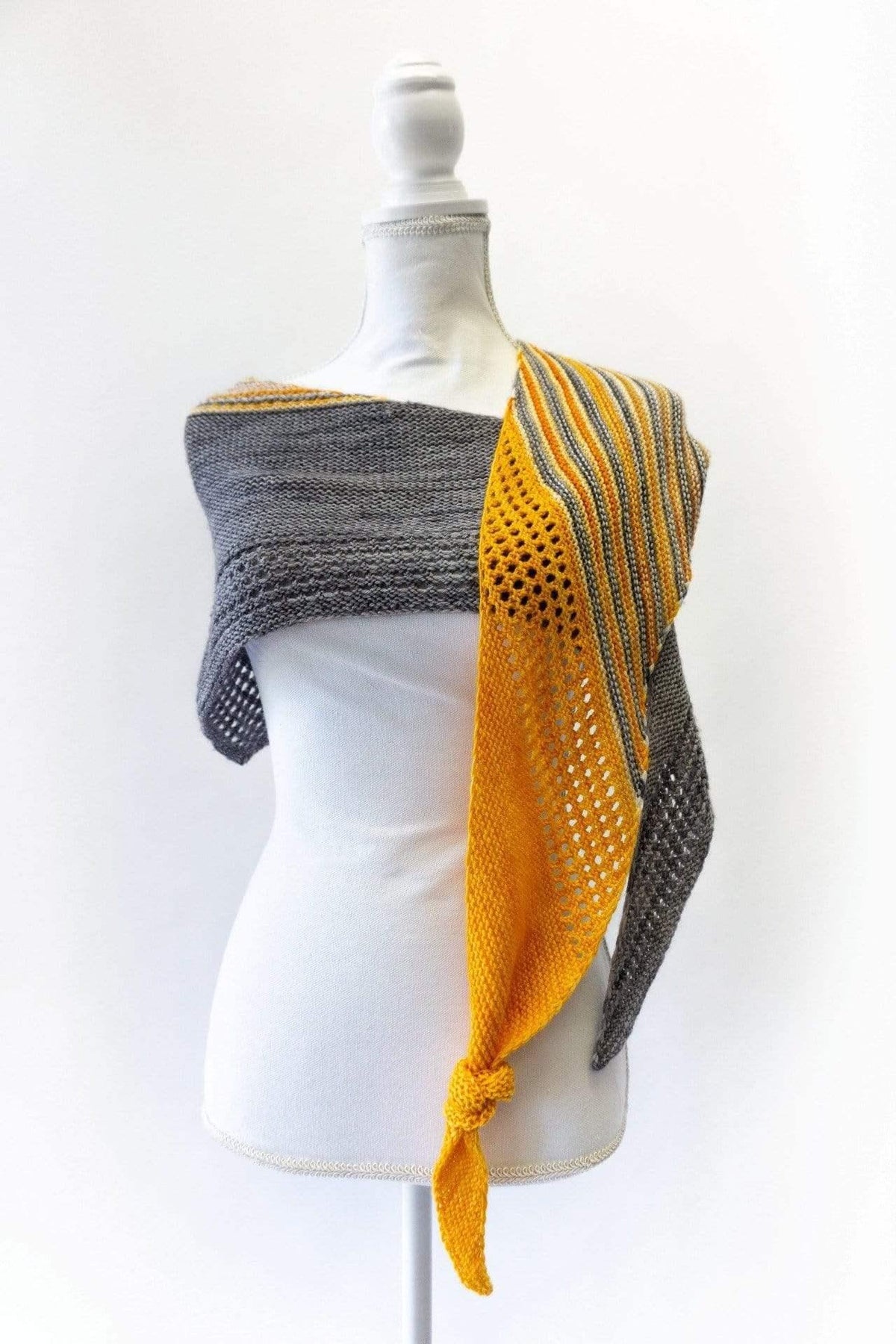 MAGIC SPRING SHAWL knitting kit by Katerina Bobkova - Les Laines Biscotte Yarns