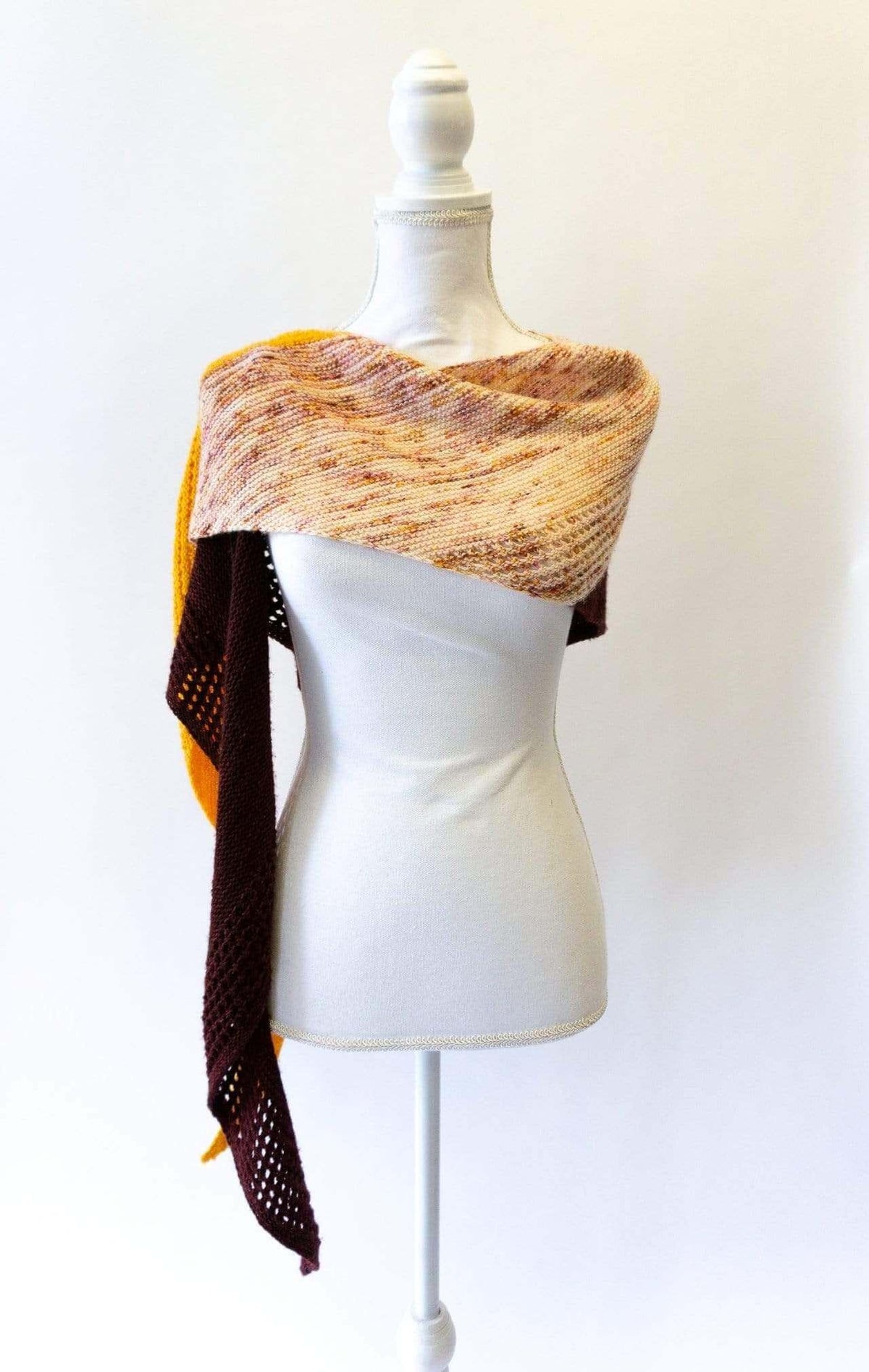 MAGIC SPRING SHAWL knitting kit by Katerina Bobkova - Les Laines Biscotte Yarns