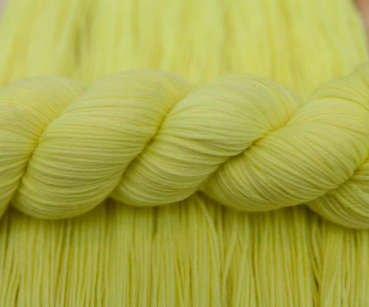 Hand-dyed Sock Yarn - BIS-SOCK MERINGUE CITRON