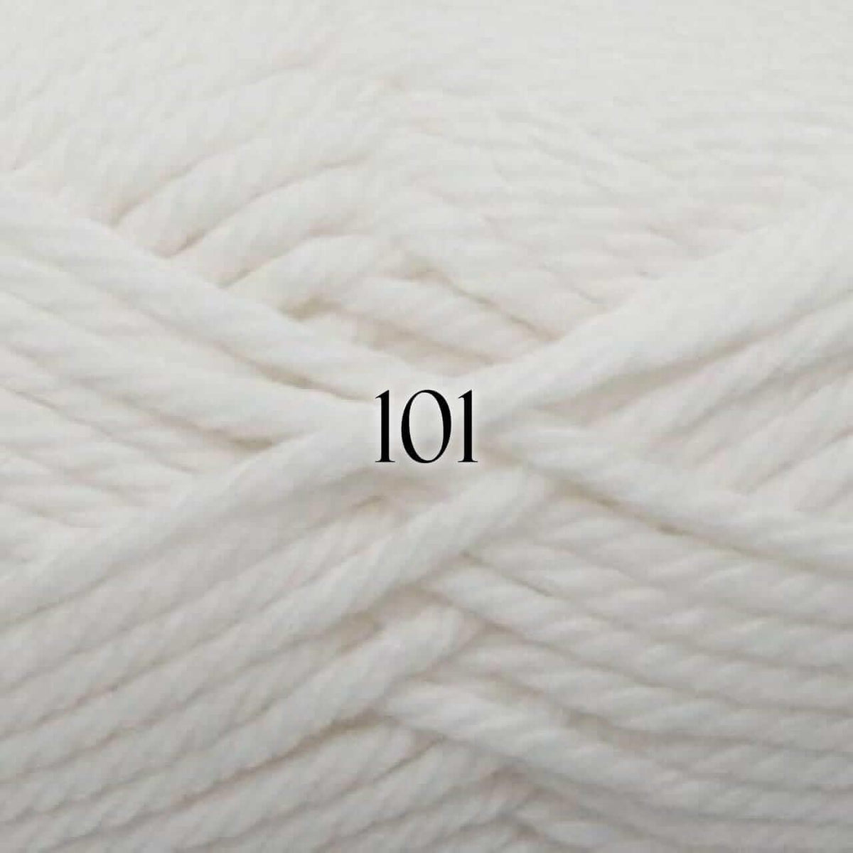 Merino Big - Estelle - Color: #101-White