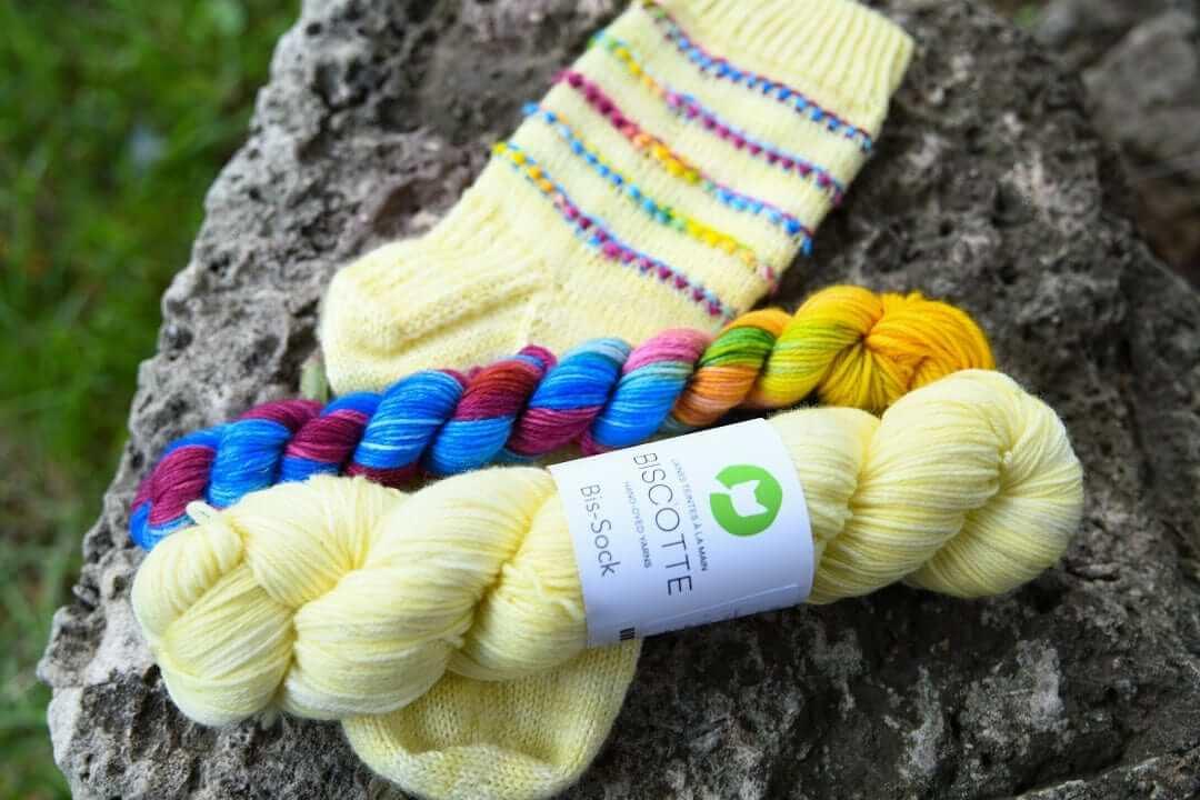 Mini Bobble Sock Kit à Tricoter - Les Laines Biscotte Yarns