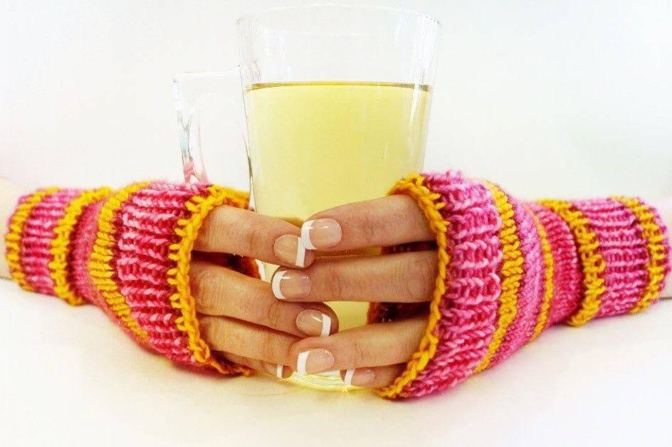 Wrist warmers Pattern and tutorial for knitting in circles