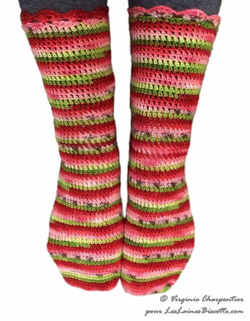 Sock pattern with crochet (french only)