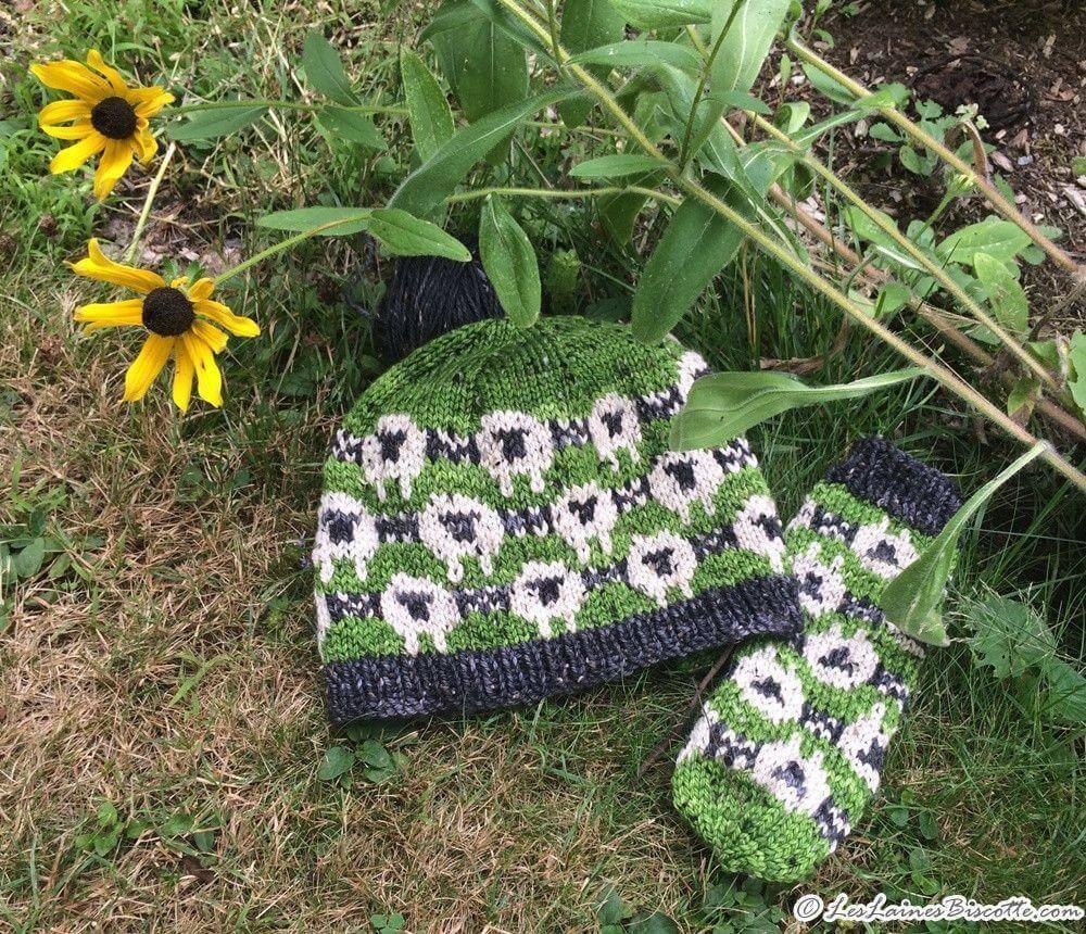 Tuque and mitten pattern Nova Scotia Sheep