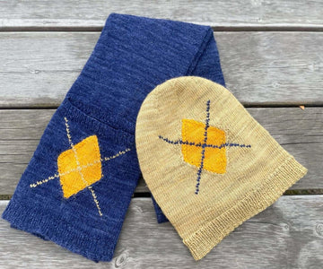 Tournesol Bleu et Blanc Matching Hat & Scarf | Knitting Patterns